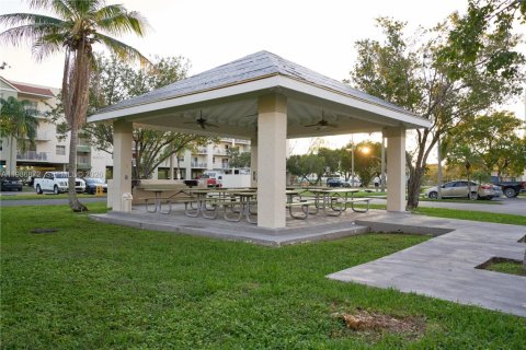 Condo in Cutler Bay, Florida, 1 bedroom  № 2051533 - photo 26