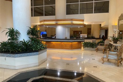 Copropriété à louer à Sunny Isles Beach, Floride: 51.1 m2 № 1860712 - photo 19