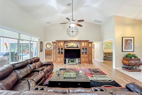 Villa ou maison à vendre à Leesburg, Floride: 2 chambres, 197.32 m2 № 1913340 - photo 14