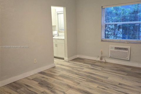 Copropriété à louer à Miami Beach, Floride: 1 chambre, 43.2 m2 № 1969027 - photo 7