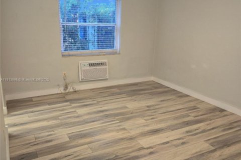 Copropriété à louer à Miami Beach, Floride: 1 chambre, 43.2 m2 № 1969027 - photo 8