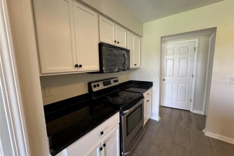 Villa ou maison à louer à Riverview, Floride: 4 chambres, 169.18 m2 № 1853942 - photo 6