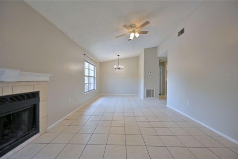 Condominio en alquiler en Tampa, Florida, 2 dormitorios, 84.73 m2 № 1876936 - foto 7