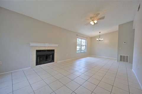 Condominio en alquiler en Tampa, Florida, 2 dormitorios, 84.73 m2 № 1876936 - foto 6