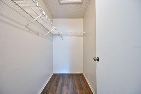 Condominio en alquiler en Tampa, Florida, 2 dormitorios, 84.73 m2 № 1876936 - foto 13