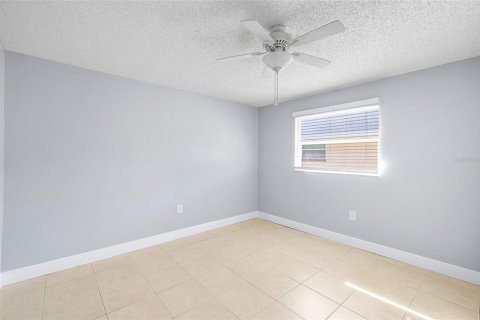 Villa ou maison à vendre à New Port Richey, Floride: 2 chambres, 67.08 m2 № 2233301 - photo 14