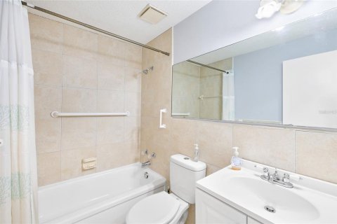 Villa ou maison à vendre à New Port Richey, Floride: 2 chambres, 67.08 m2 № 2233301 - photo 13
