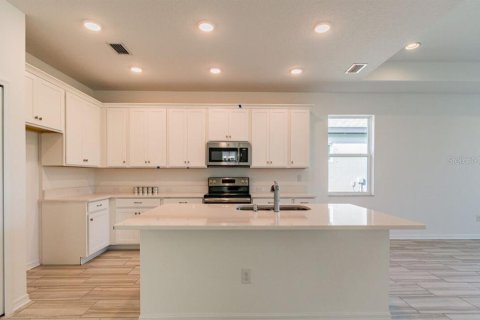 House in Port Charlotte, Florida 3 bedrooms, 142.14 sq.m. № 1832629 - photo 5