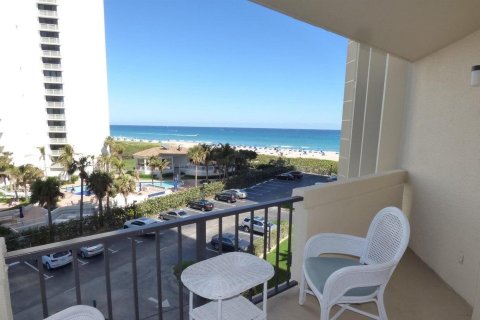 Condo in Riviera Beach, Florida, 2 bedrooms № 2362063