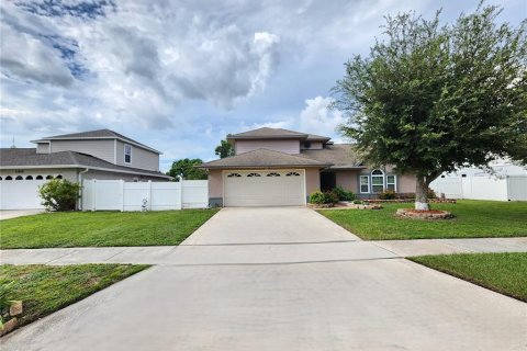 Casa en venta en Orlando, Florida, 4 dormitorios, 173.17 m2 № 1899330 - foto 1
