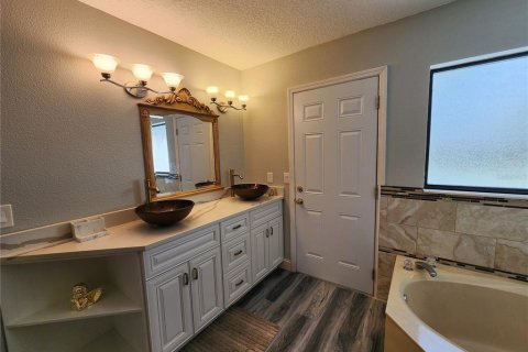 Casa en venta en Orlando, Florida, 4 dormitorios, 173.17 m2 № 1899330 - foto 15