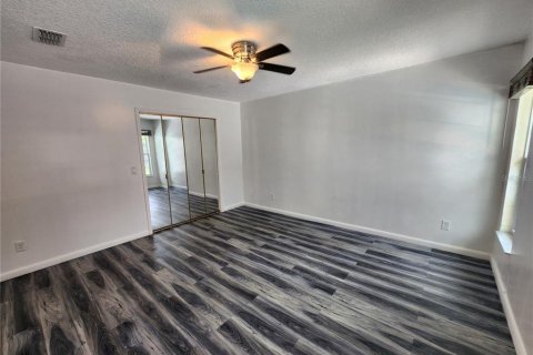 Casa en venta en Orlando, Florida, 4 dormitorios, 173.17 m2 № 1899330 - foto 13