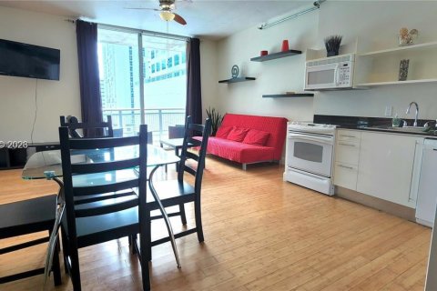 Снять в аренду кондоминиум в Майами, Флорида 1 спальня, 59.27м2, № 2043953 - фото 2