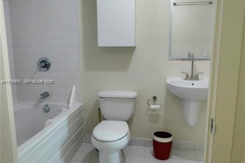 Снять в аренду кондоминиум в Майами, Флорида 1 спальня, 59.27м2, № 2043953 - фото 6