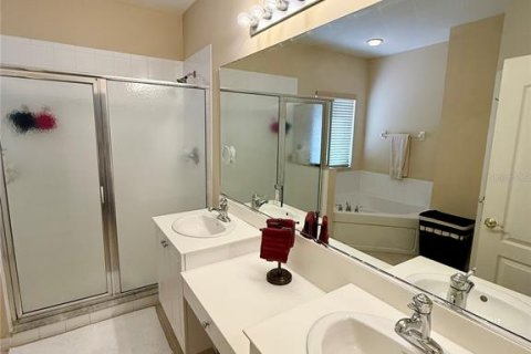 Casa en venta en Fort Myers, Florida, 5 dormitorios, 274.71 m2 № 2302420 - foto 25