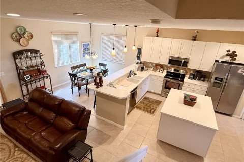 Casa en venta en Fort Myers, Florida, 5 dormitorios, 274.71 m2 № 2302420 - foto 15