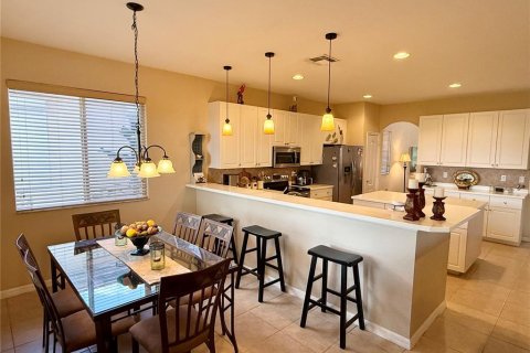 Casa en venta en Fort Myers, Florida, 5 dormitorios, 274.71 m2 № 2302420 - foto 11