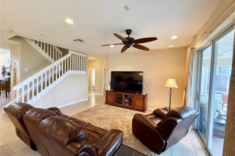 Casa en venta en Fort Myers, Florida, 5 dormitorios, 274.71 m2 № 2302420 - foto 13