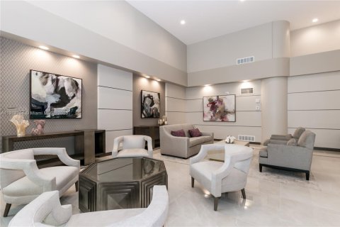 Condo in Aventura, Florida, 2 bedrooms  № 1974785 - photo 25