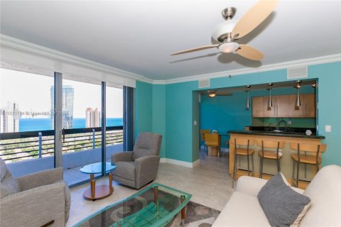 Condo in Aventura, Florida, 2 bedrooms  № 1974785 - photo 7
