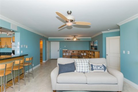 Condo in Aventura, Florida, 2 bedrooms  № 1974785 - photo 8