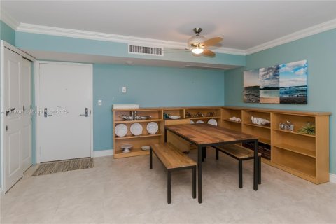 Condo in Aventura, Florida, 2 bedrooms  № 1974785 - photo 12