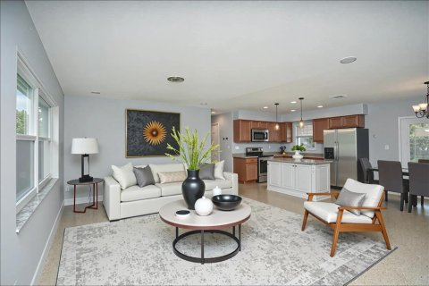 House in Saint Petersburg, Florida 3 bedrooms, 108.32 sq.m. № 1893818 - photo 3