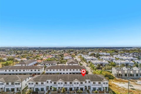 Adosado en alquiler en Homestead, Florida, 3 dormitorios, 135.92 m2 № 2026081 - foto 23