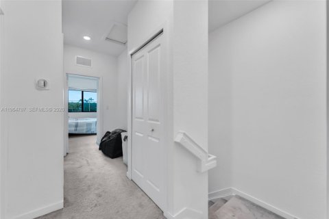 Adosado en alquiler en Homestead, Florida, 3 dormitorios, 135.92 m2 № 2026081 - foto 13