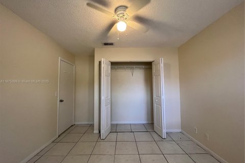 Condominio en alquiler en North Lauderdale, Florida, 3 dormitorios, 130.43 m2 № 1926331 - foto 8