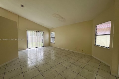 Condominio en alquiler en North Lauderdale, Florida, 3 dormitorios, 130.43 m2 № 1926331 - foto 4