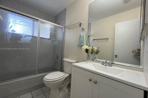 Condominio en alquiler en North Lauderdale, Florida, 3 dormitorios, 130.43 m2 № 1926331 - foto 9