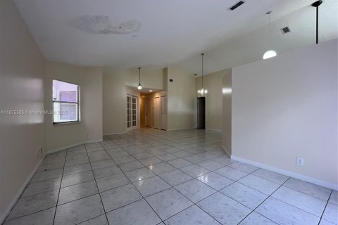 Condominio en alquiler en North Lauderdale, Florida, 3 dormitorios, 130.43 m2 № 1926331 - foto 6