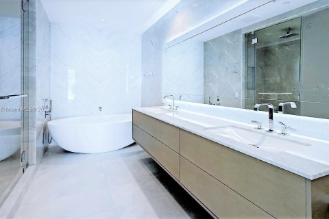 Copropriété à vendre à Sunny Isles Beach, Floride: 5 chambres, 302.12 m2 № 1860821 - photo 23