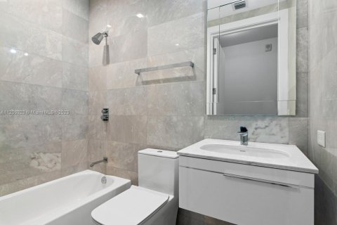 Copropriété à vendre à Sunny Isles Beach, Floride: 5 chambres, 302.12 m2 № 1860821 - photo 28