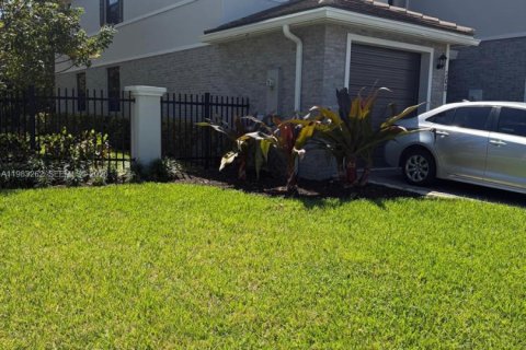 Adosado en alquiler en Deerfield Beach, Florida, 3 dormitorios, 130.99 m2 № 2046690 - foto 3