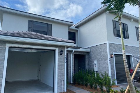 Adosado en alquiler en Deerfield Beach, Florida, 3 dormitorios, 130.99 m2 № 2046690 - foto 4