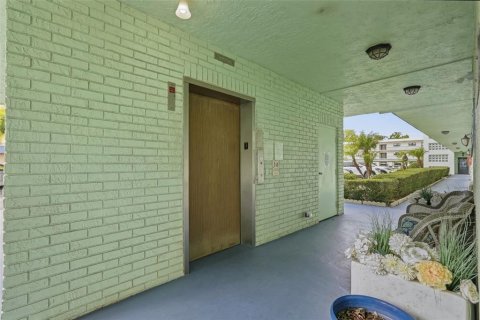 Copropriété à vendre à Saint Petersburg, Floride: 2 chambres, 85.01 m2 № 2222626 - photo 3