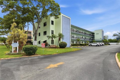 Copropriété à vendre à Saint Petersburg, Floride: 2 chambres, 85.01 m2 № 2222626 - photo 2