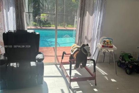 Купить виллу или дом в Катлер-Бей, Флорида 3 спальни, 123.28м2, № 2006185 - фото 18