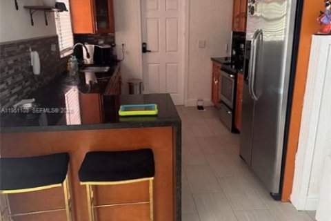 Купить виллу или дом в Катлер-Бей, Флорида 3 спальни, 123.28м2, № 2006185 - фото 11