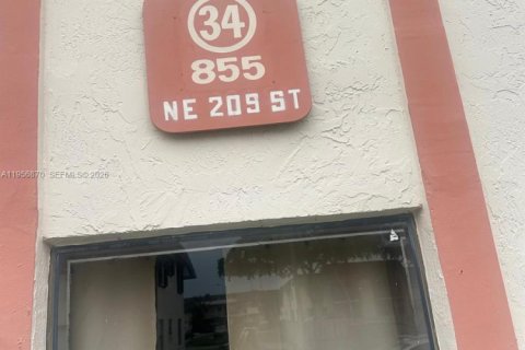 Condominio en Miami, Florida, 3 dormitorios  № 2085977