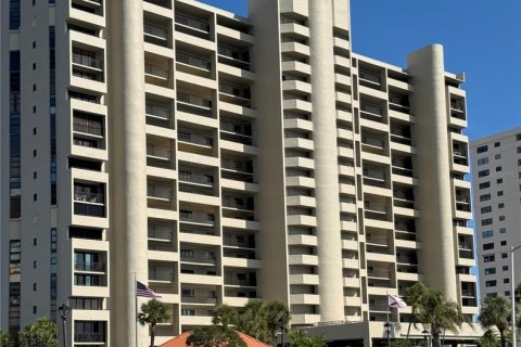 Condo in Clearwater, Florida, 2 bedrooms  № 2237309