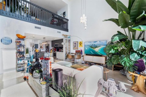 Condo in Miami, Florida, 1 bedroom  № 1889420 - photo 21