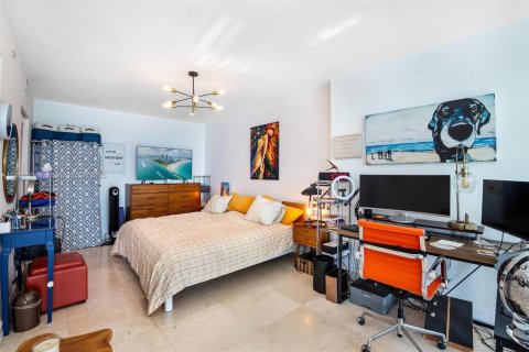 Condo in Miami, Florida, 1 bedroom  № 1889420 - photo 27