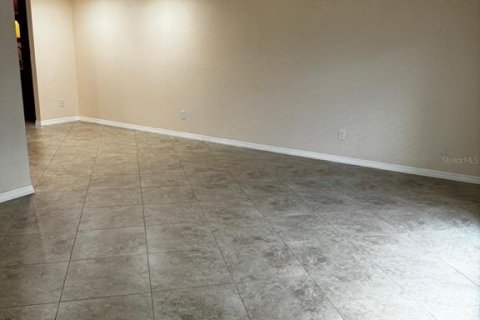 Touwnhouse à louer à Maitland, Floride: 3 chambres, 133.04 m2 № 2430686 - photo 3