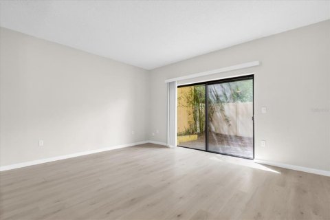 Touwnhouse à louer à Orlando, Floride: 2 chambres, 110.83 m2 № 1869667 - photo 8