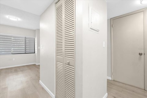 Touwnhouse à louer à Orlando, Floride: 2 chambres, 110.83 m2 № 1869667 - photo 22