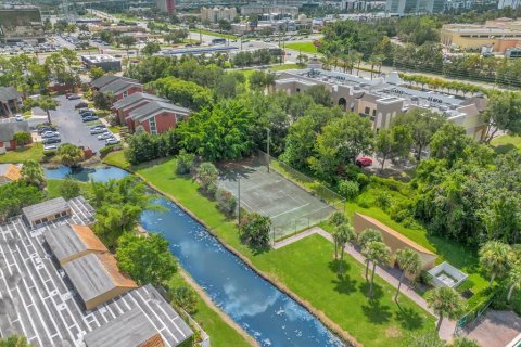Touwnhouse à louer à Orlando, Floride: 2 chambres, 110.83 m2 № 1869667 - photo 27