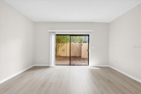Touwnhouse à louer à Orlando, Floride: 2 chambres, 110.83 m2 № 1869667 - photo 9